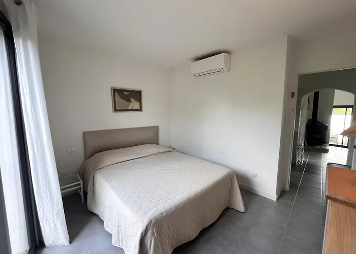 San Ciprianu 别墅 *